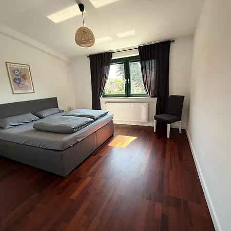 Cityscape Loft - 216qm 15 Personen *