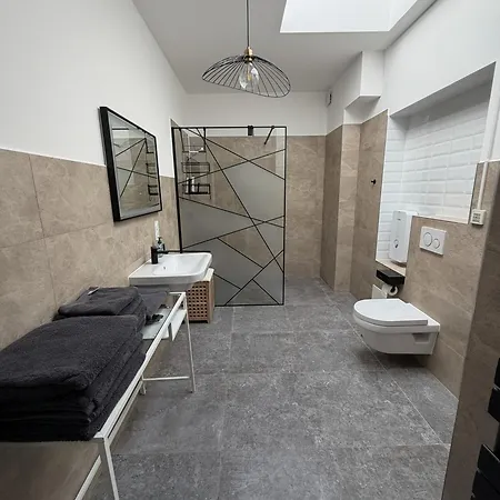 Cityscape Loft - 216qm 15 Personen *