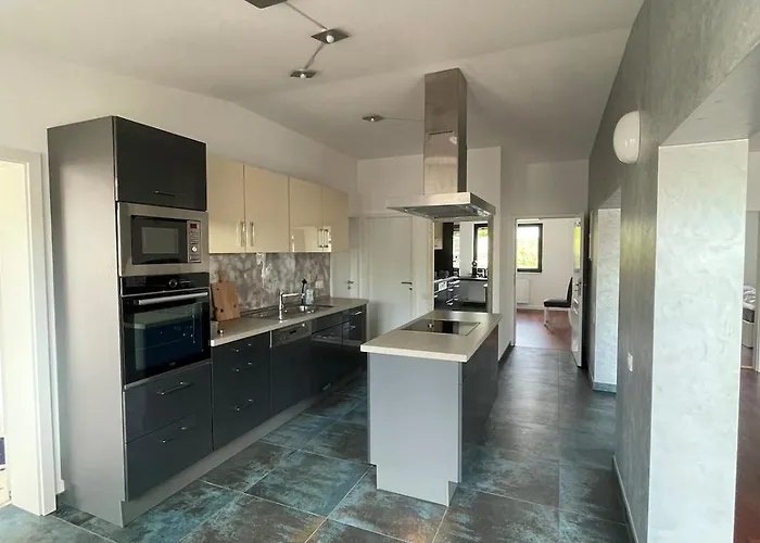 Cityscape Loft - 216qm 15 Personen Semesterbostad